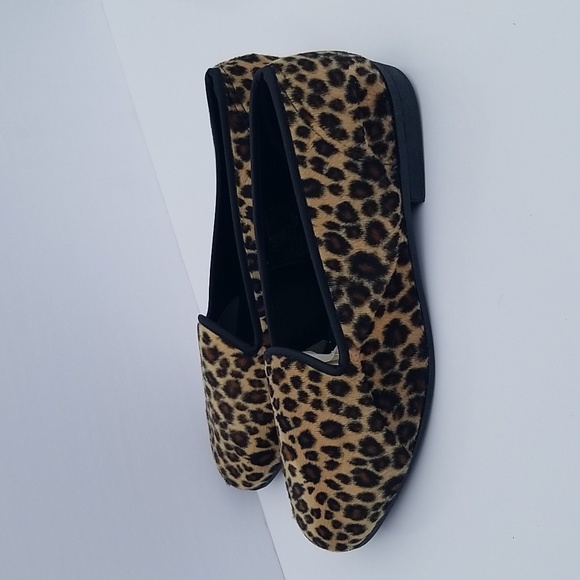 Leopard Print Women's Loafers Size 8 - Picture 4 of 7